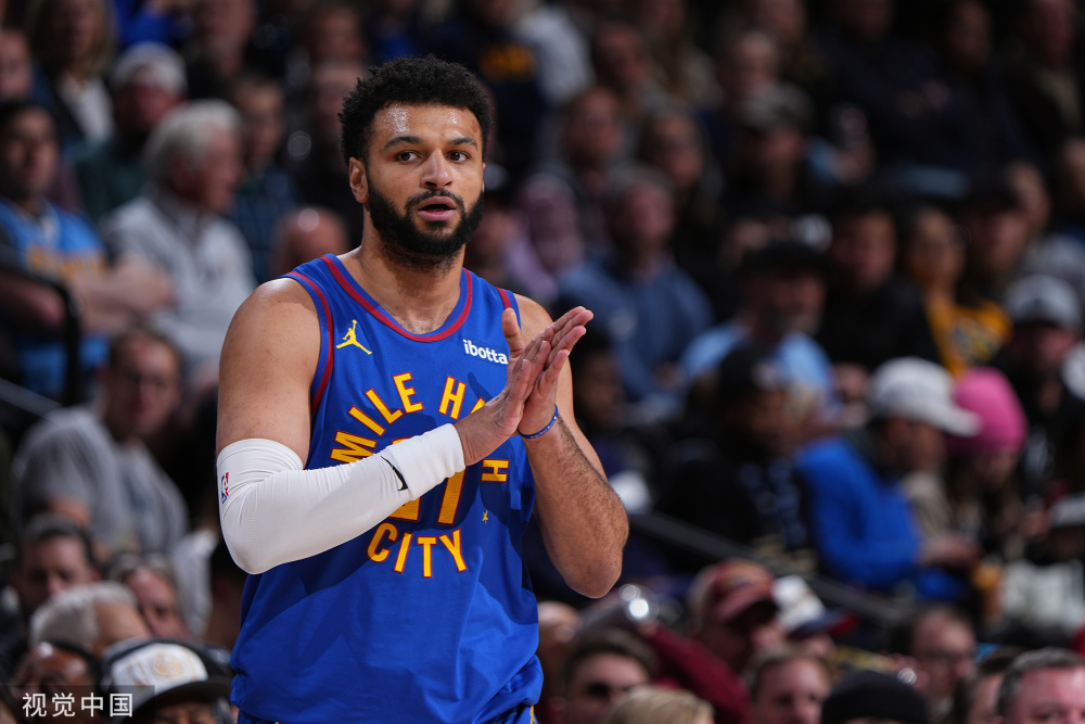  莱万多夫斯基在老鹰比赛中比分优势明显，败北引发热议！